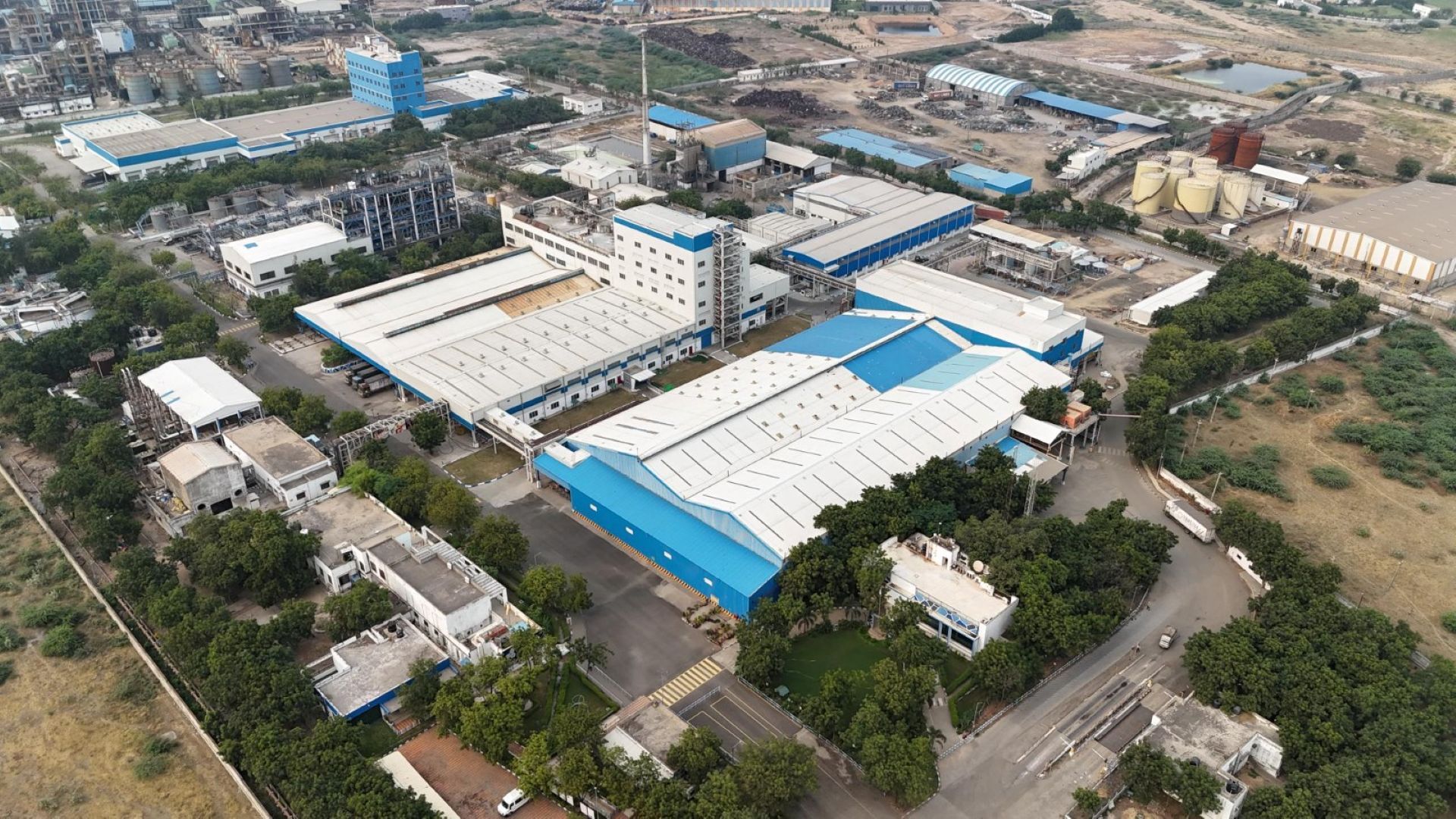 Vista aerea dello stabilimento Unilever di Gandhidham, centro produttivo sostenibile per il Personal Care.
